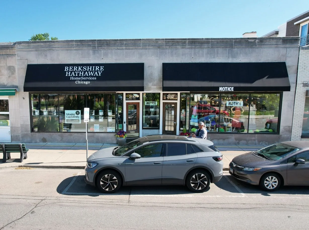 2110 Central St — Lease in Evanston, IL, photo 1 of 2