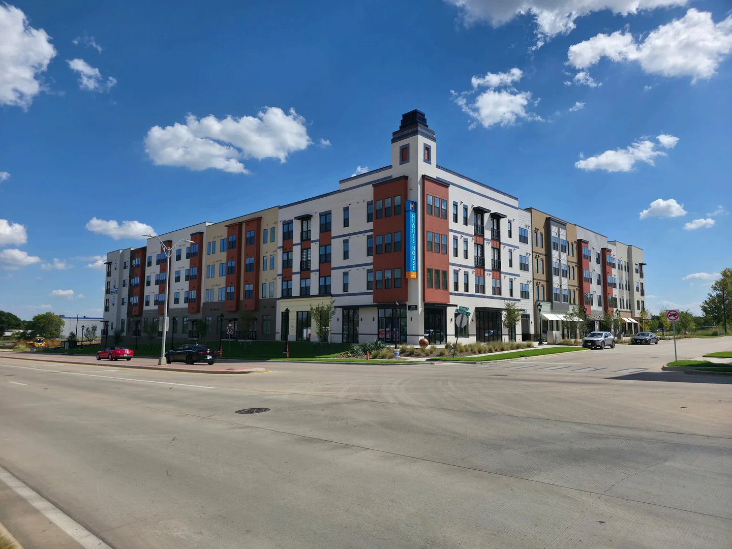 Hughes House — Lease in Fort Worth, TX, photo 3 of 3