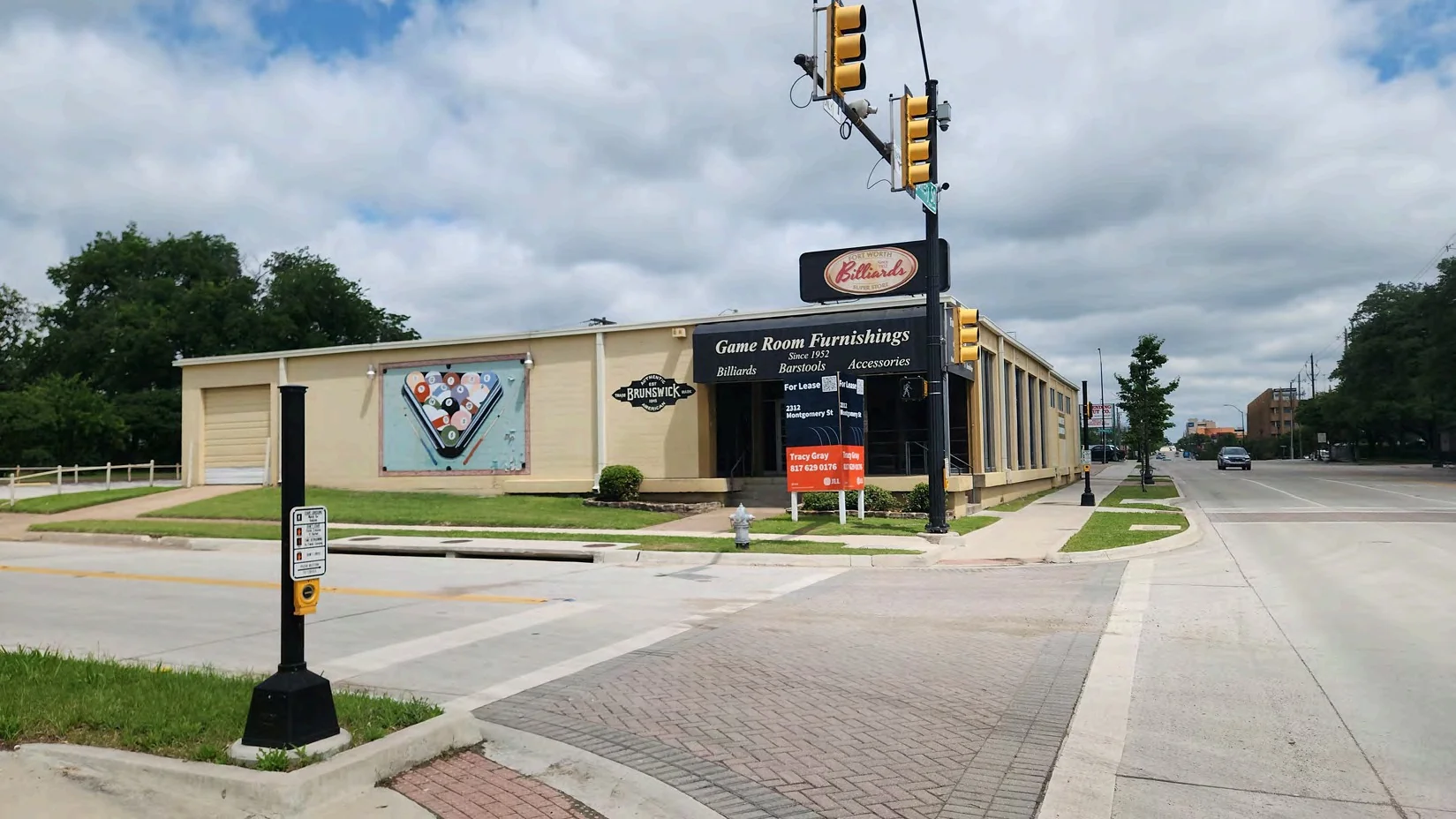 2312 Montgomery St — Lease in Fort Worth, TX, photo 1 of 1