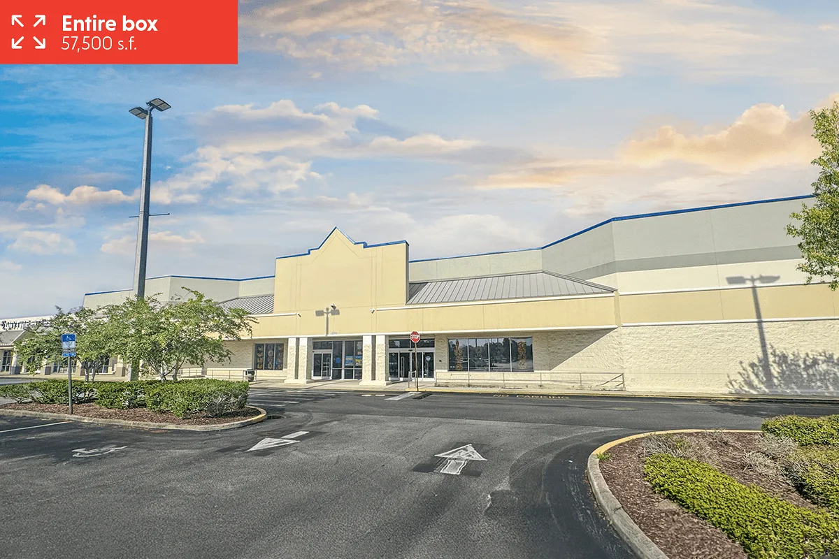 Melbourne Village Plaza — Lease in Melbourne, FL, photo 3 of 8