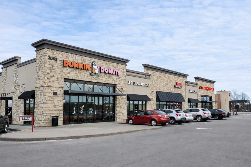 3053 8th St W — Lease in Altoona, IA, photo 1 of 2