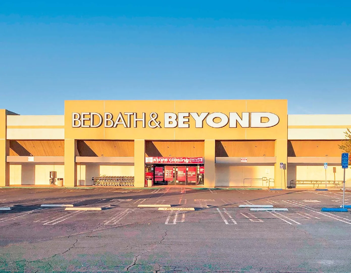 Nordhoff Plaza — Lease in Northridge, CA, photo 1 of 1