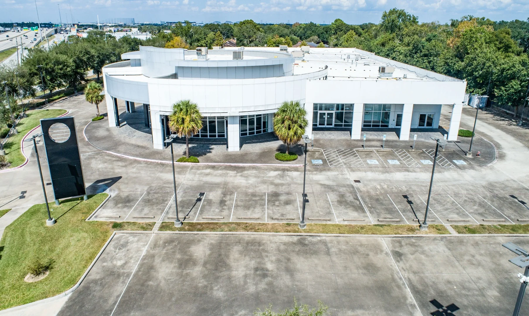 500 Gulf Fwy S — Lease in League City, TX, photo 1 of 5