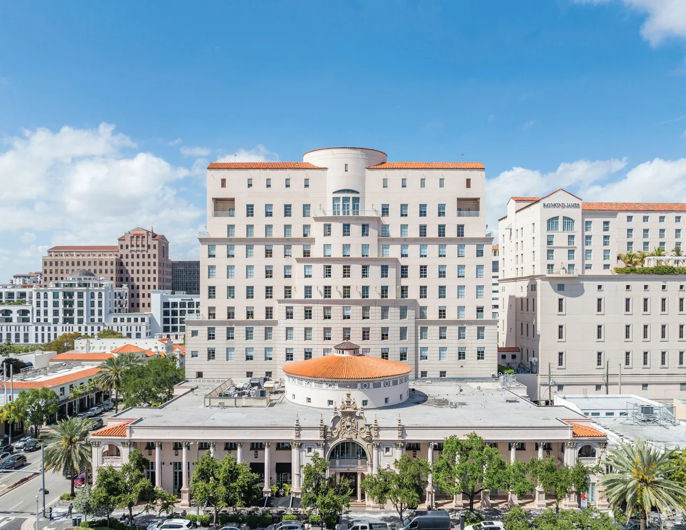 Ryder Colonnade — Lease in Coral Gables, FL, photo 1 of 5