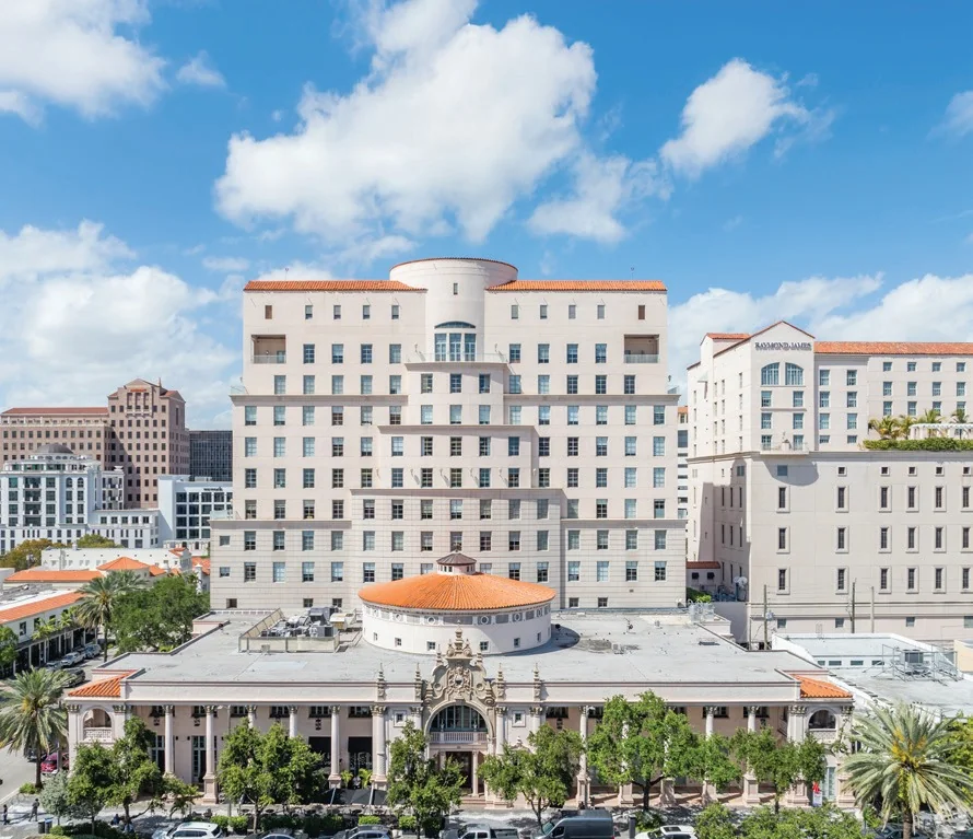 Ryder Colonnade — Lease in Coral Gables, FL, photo 2 of 5