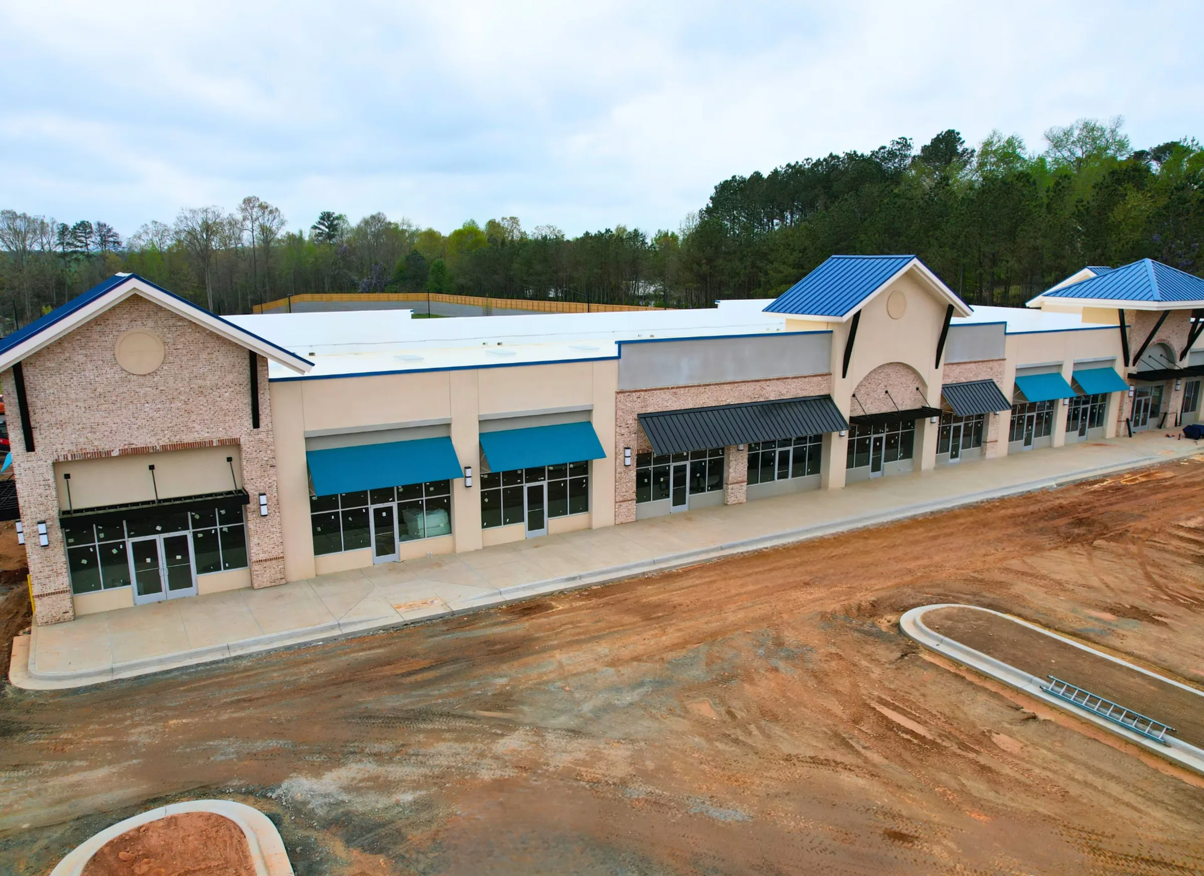Shops at Lanier Circle — Lease in Woodstock, GA, photo 3 of 4