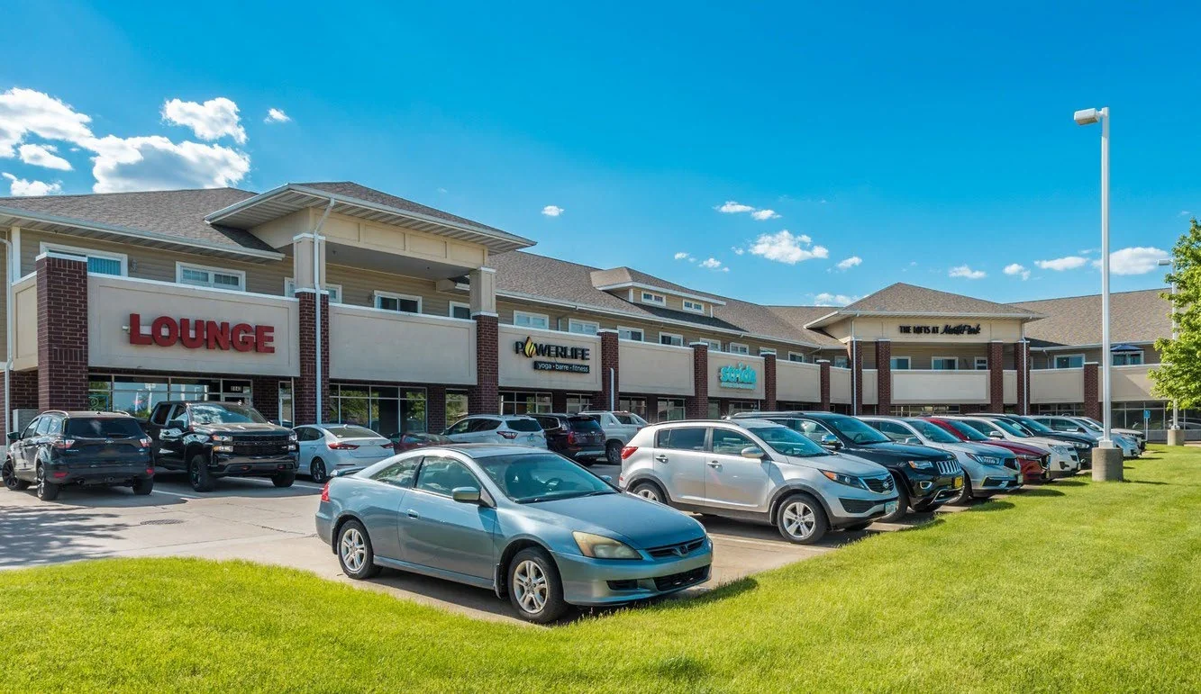 Northpark Court — Lease in Johnston, IA, photo 1 of 3