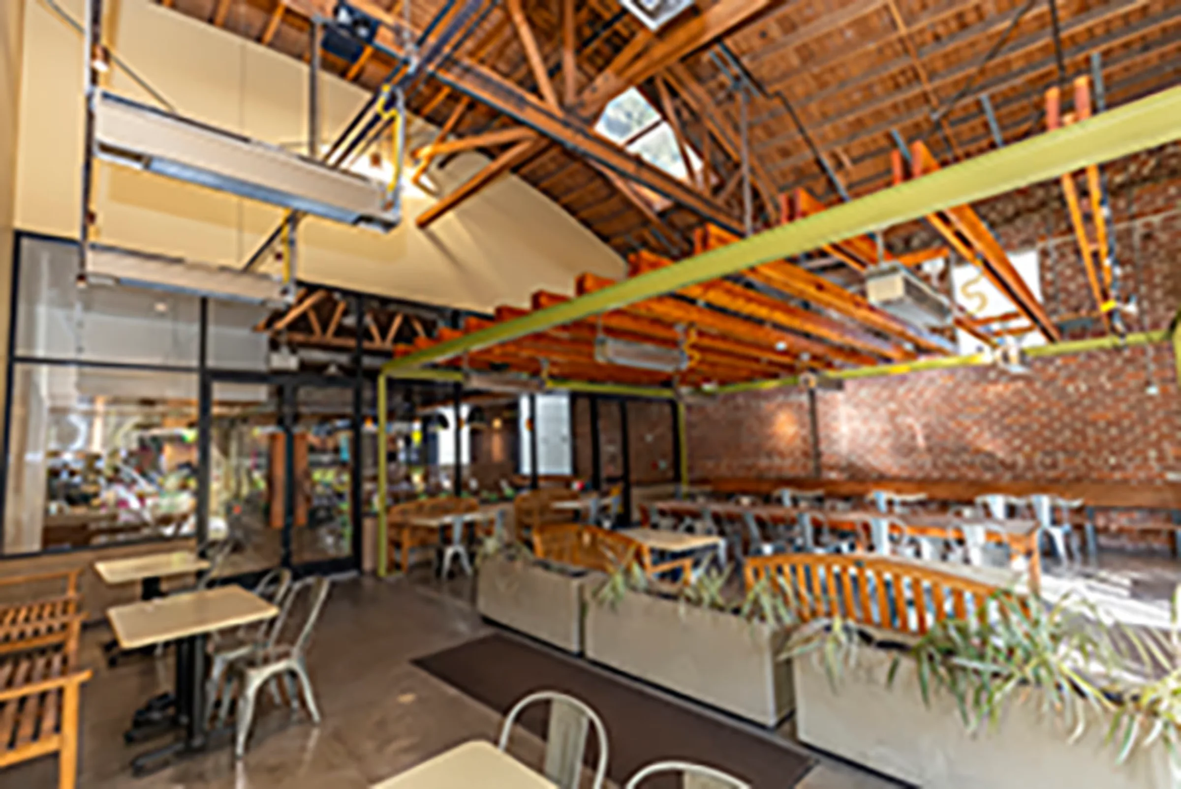 325 N San Fernando Blvd — Lease in Burbank, CA, photo 3 of 4