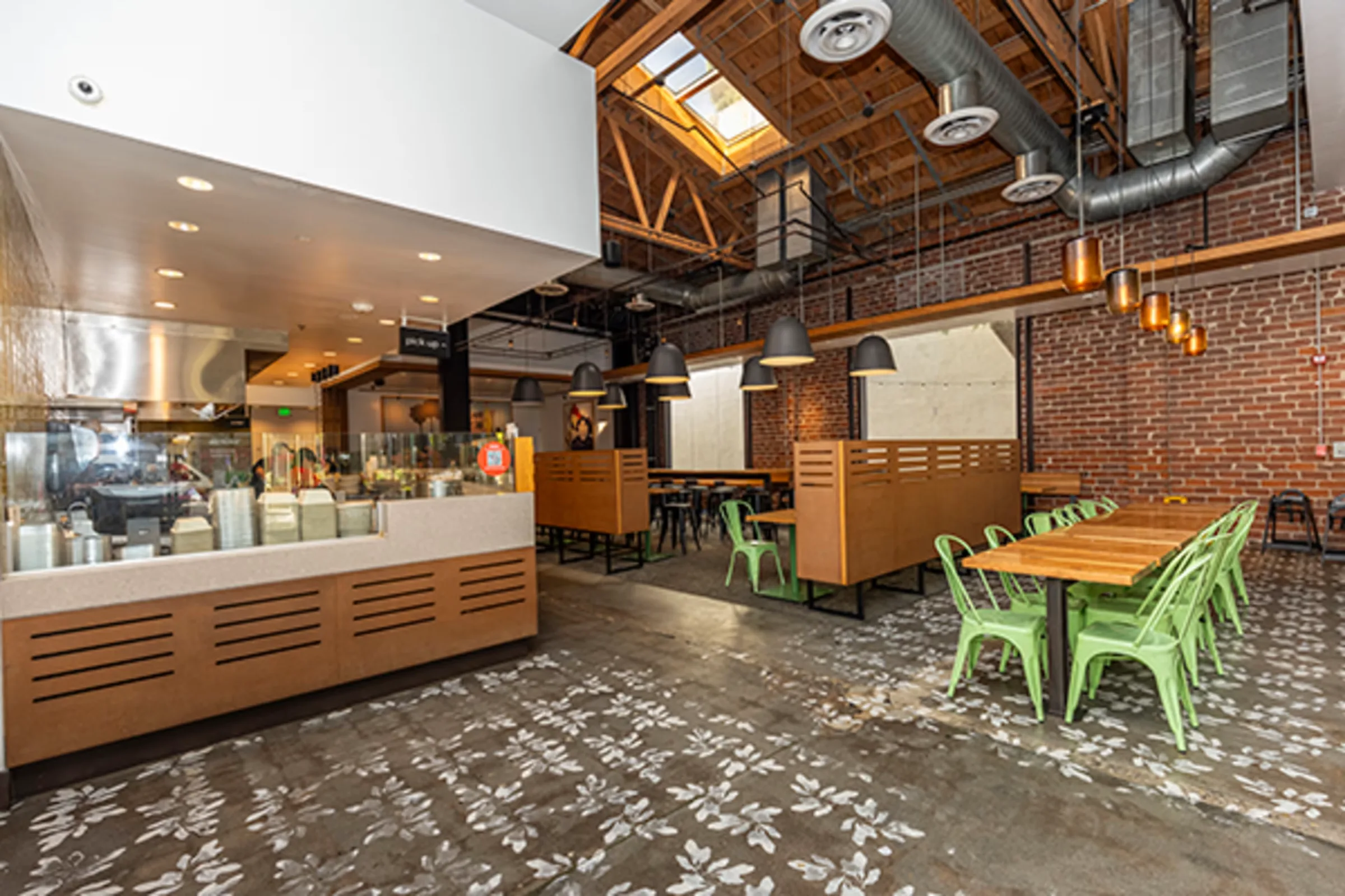 325 N San Fernando Blvd — Lease in Burbank, CA, photo 4 of 4
