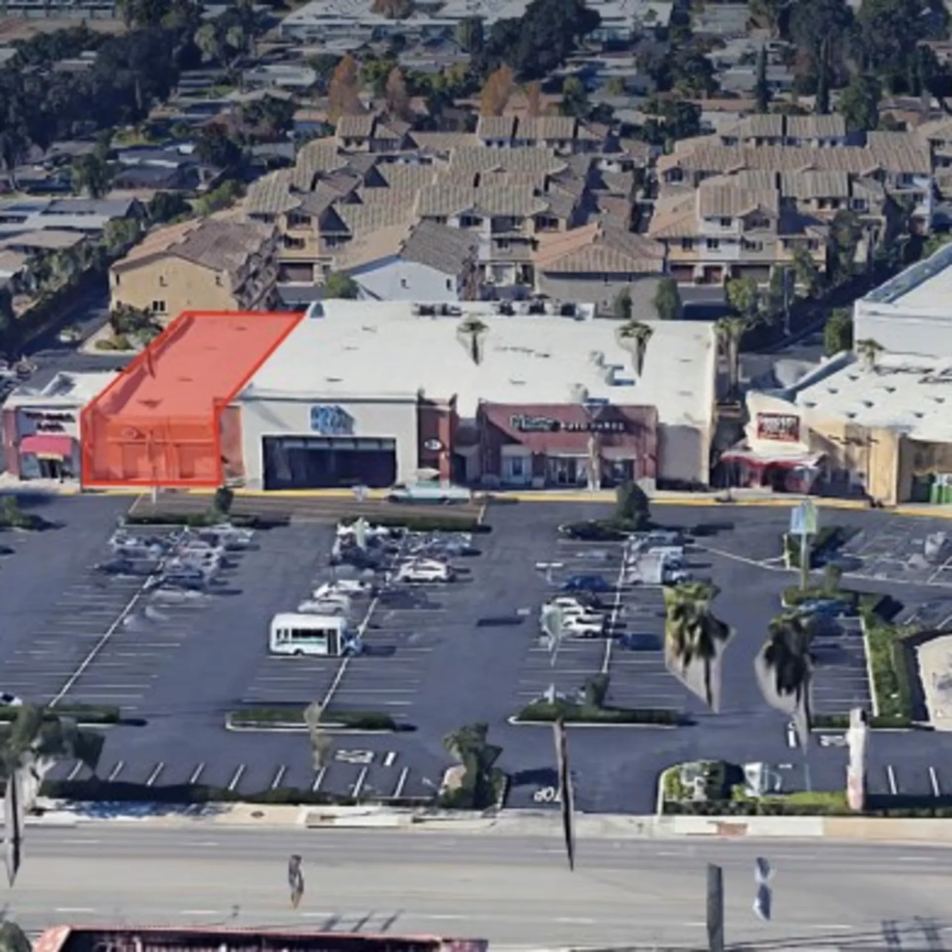 305-345 North Citrus Avenue — Lease in Azusa, CA, photo 1 of 1