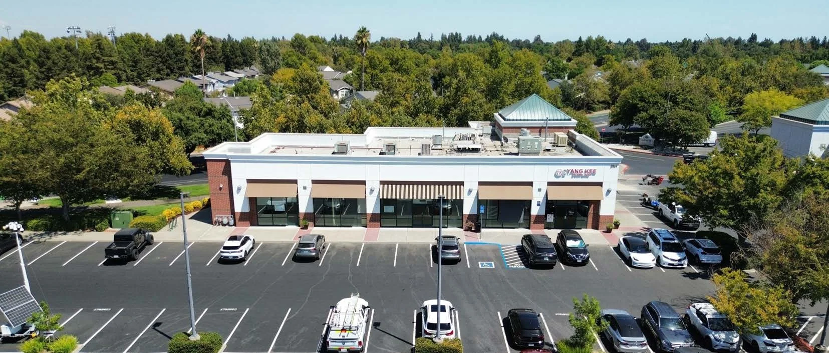 Oakshade Town Center — Lease in Davis, CA, photo 2 of 2