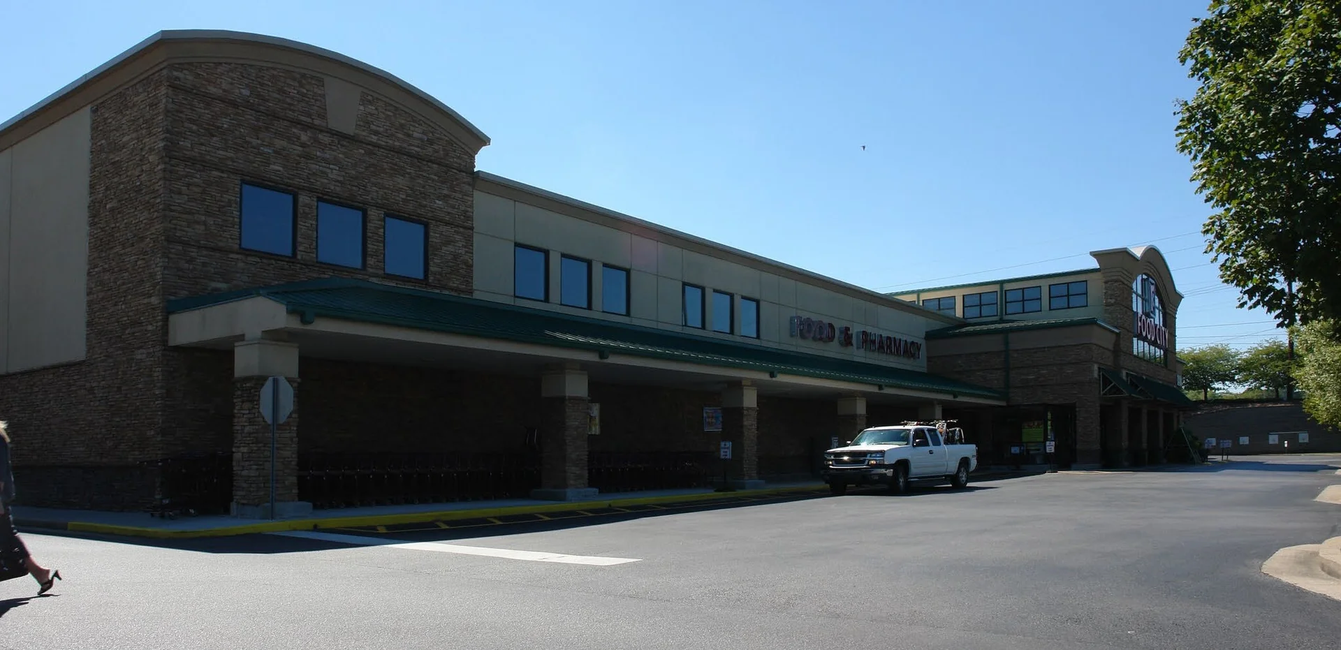The Center at Deane Hill — Lease in Knoxville, TN, photo 1 of 1