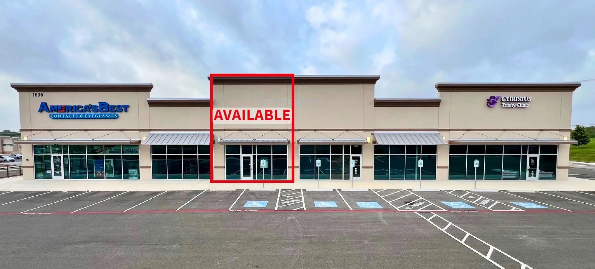 Interstate Plaza — Lease in New Braunfels, TX, photo 1 of 6