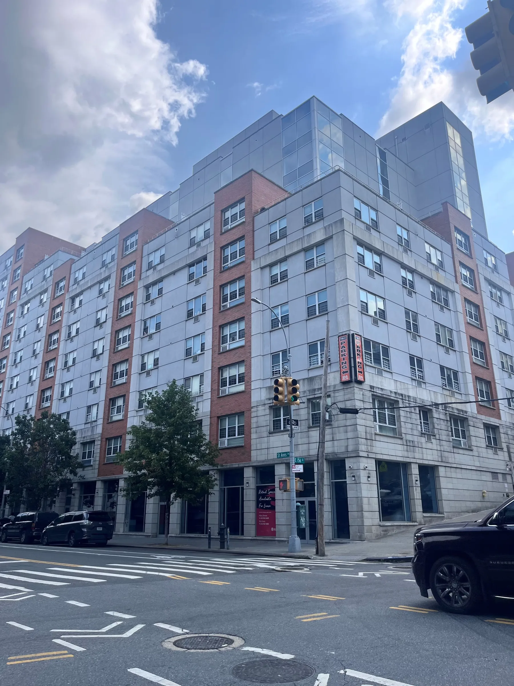 St. Ann's Terrace — Lease in Bronx, NY, photo 1 of 4