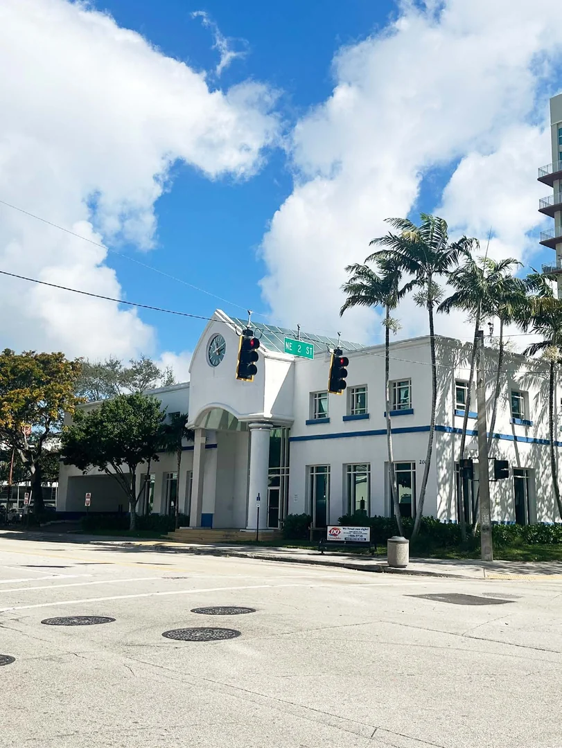 200 NE 3rd Ave — Lease in Fort Lauderdale, FL, photo 2 of 4