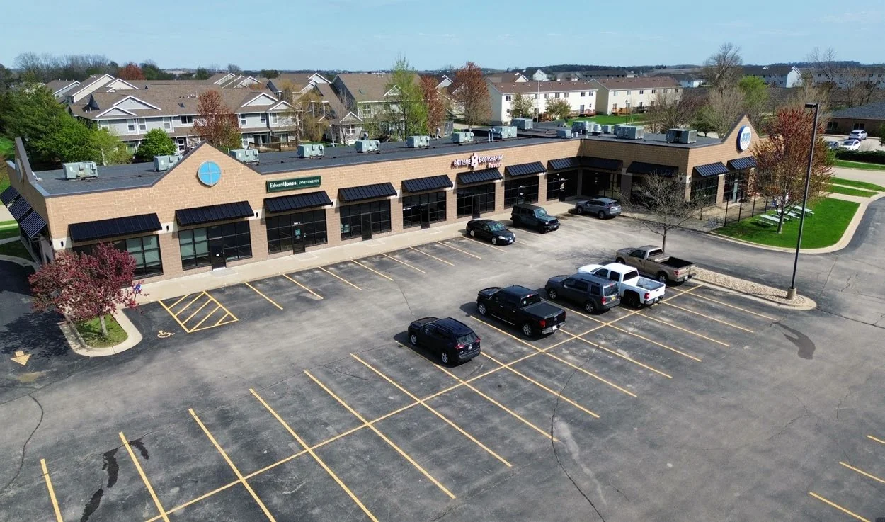 Wheatland Neighborhood Centre — Lease in Cedar Rapids, IA, photo 1 of 3