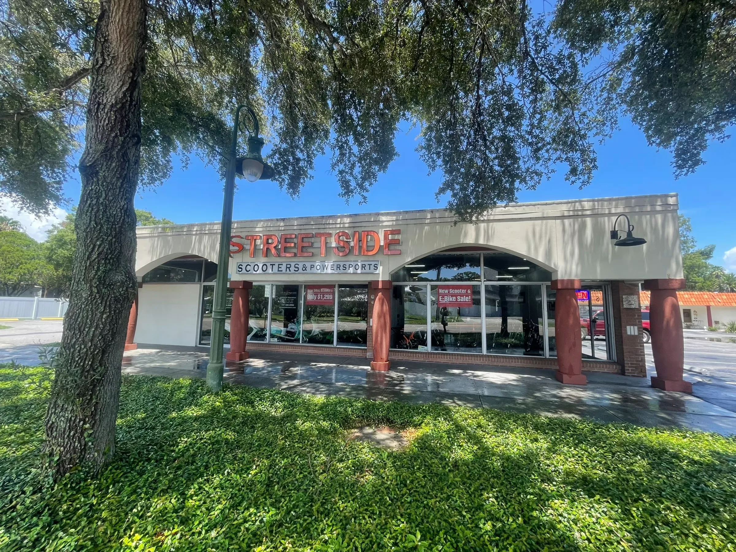Lakeview Village — Lease in Largo, FL, photo 2 of 3