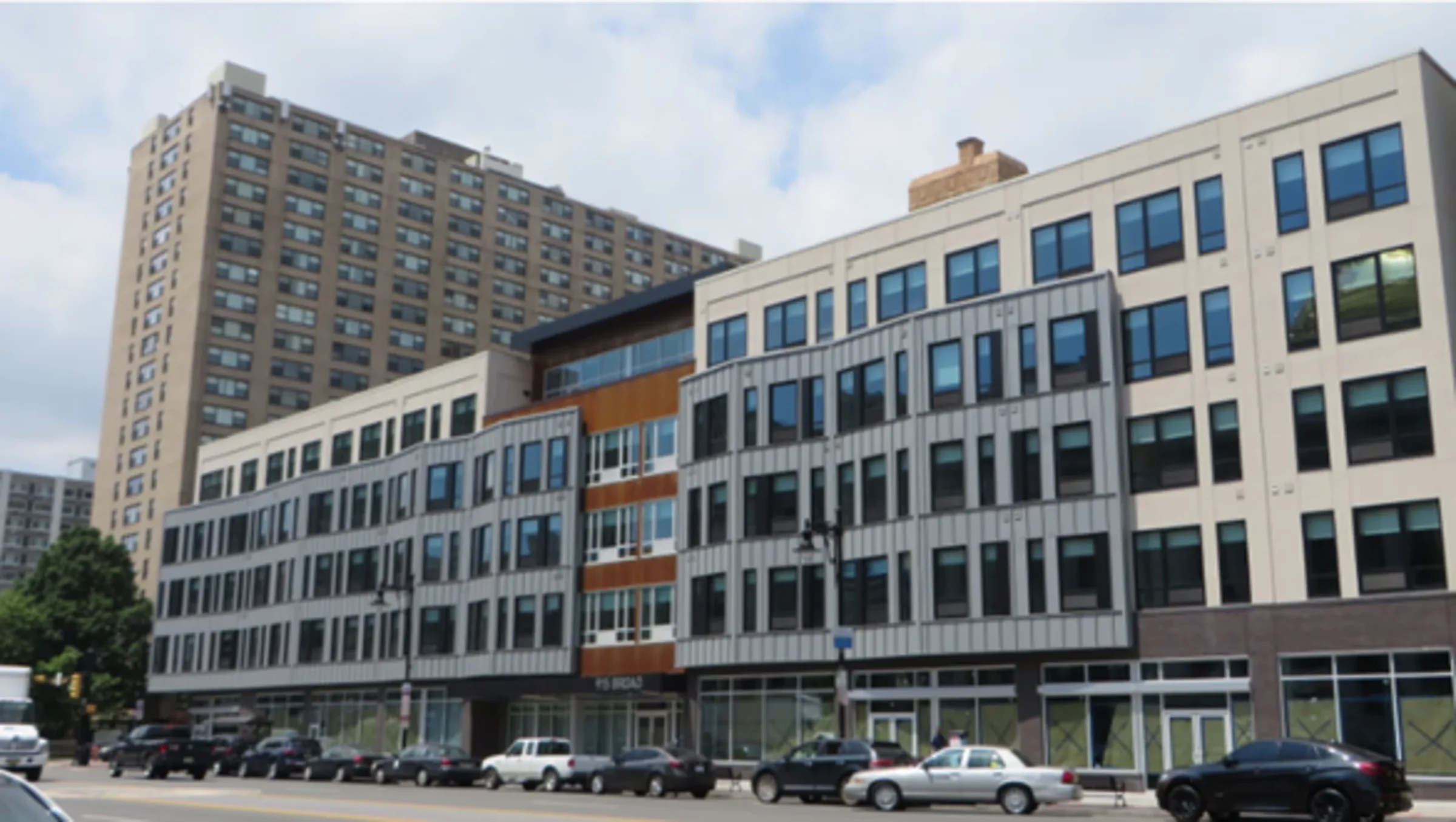 915 Broad — Lease in Newark, NJ, photo 2 of 3