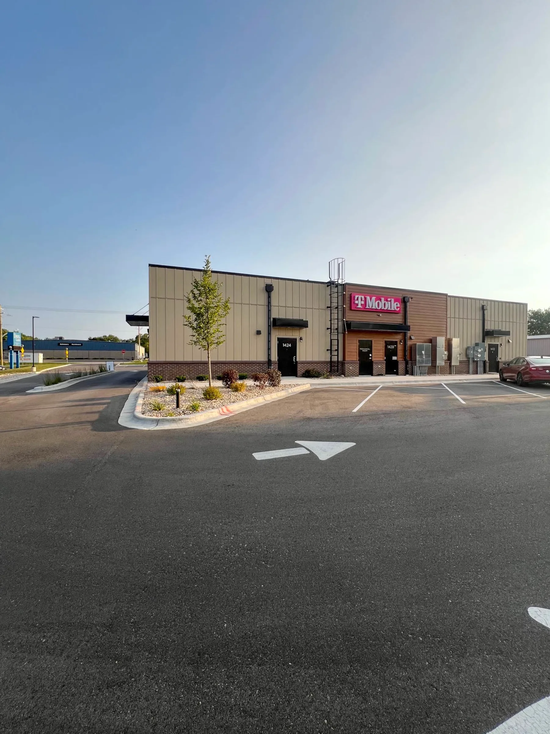 1424 US Highway 51 — Lease in Stoughton, WI, photo 7 of 8