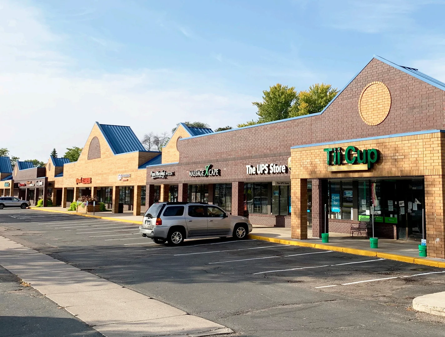 Lexington Plaza Shoppes — Lease in Roseville, MN, photo 1 of 1