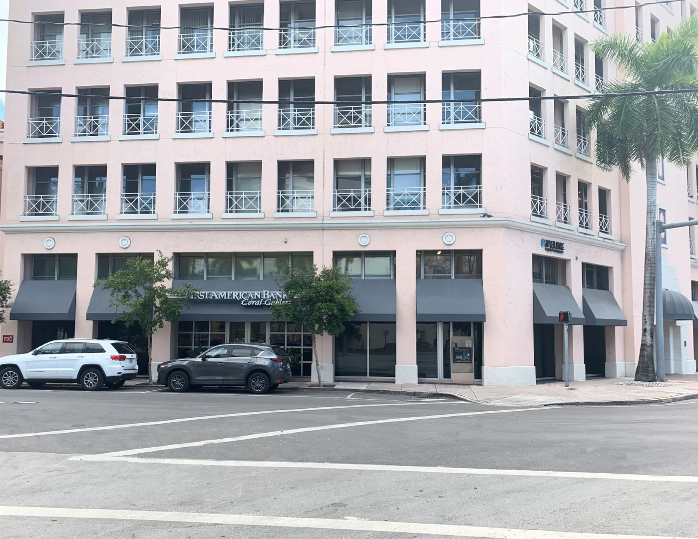 95 Merrick Way - Retail — Lease in Coral Gables, FL, photo 3 of 8