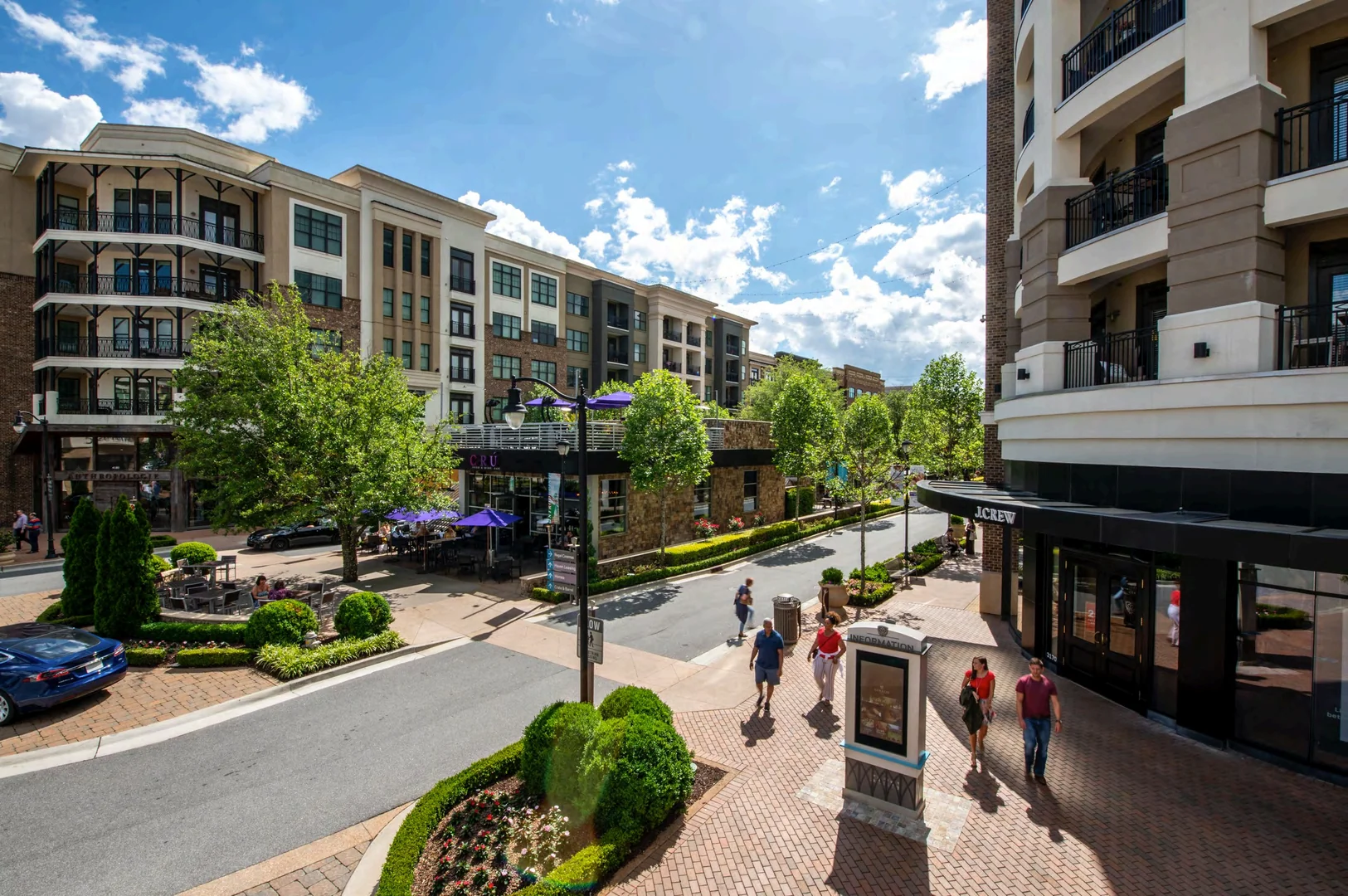 Avalon — Lease in Alpharetta, GA, photo 5 of 6