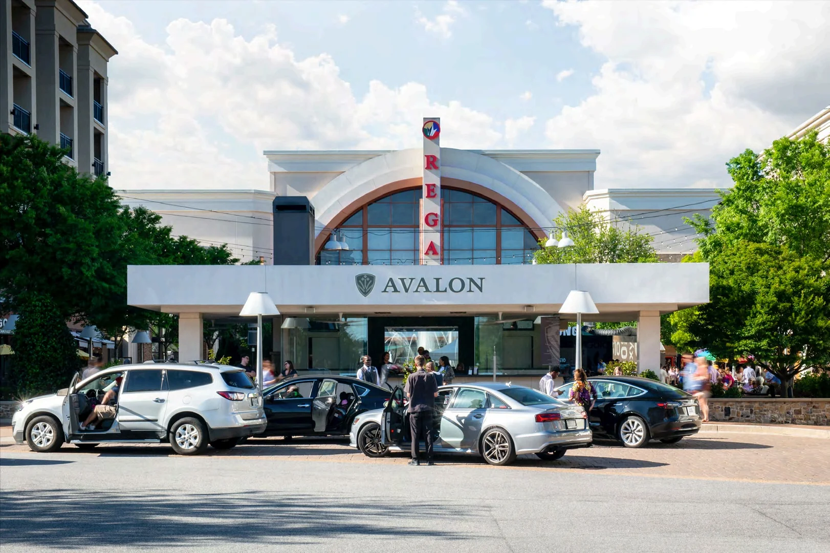 Avalon — Lease in Alpharetta, GA, photo 2 of 6