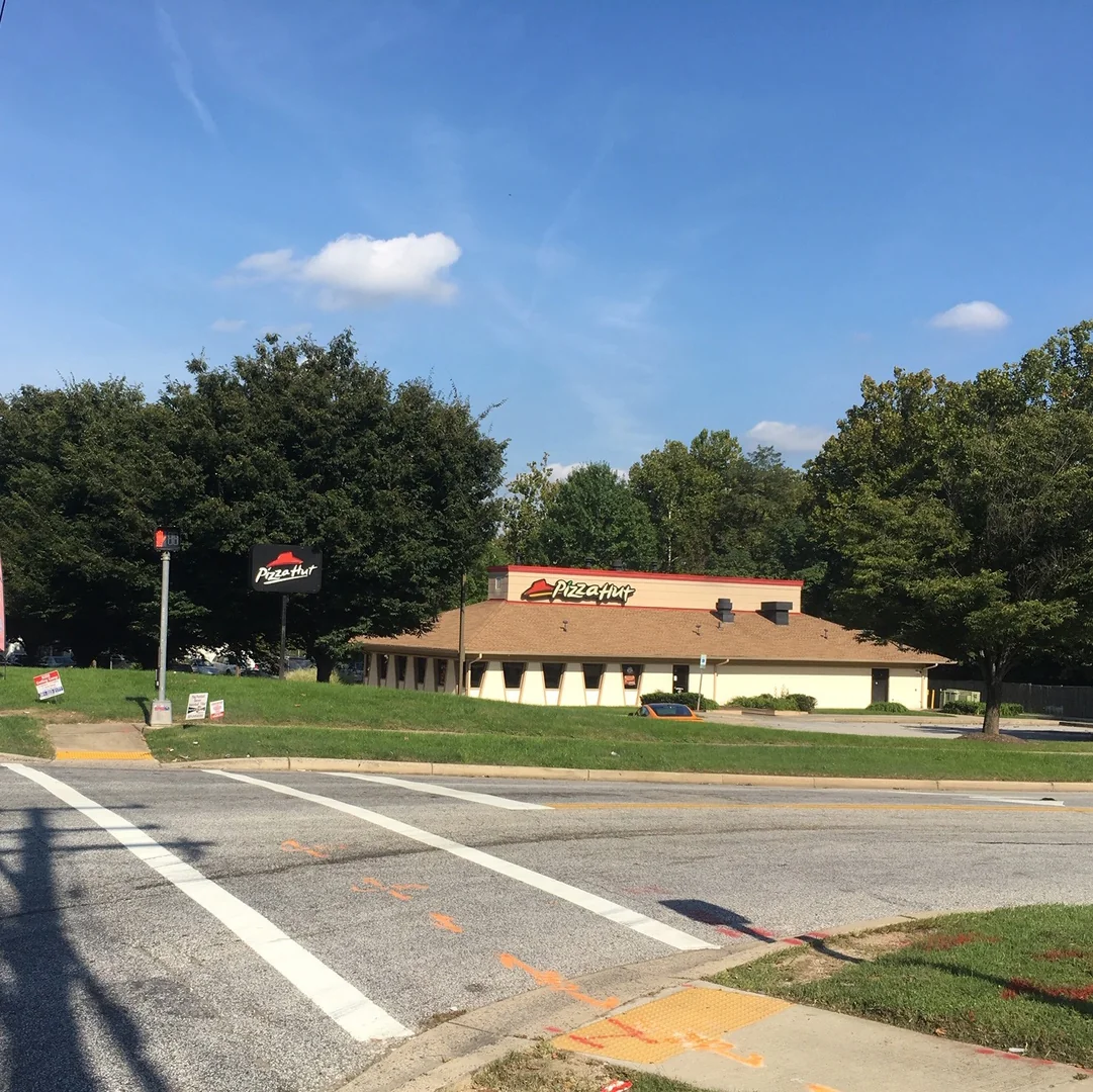 Pizzza Hut - Laurel — Lease in Laurel, MD, photo 1 of 1