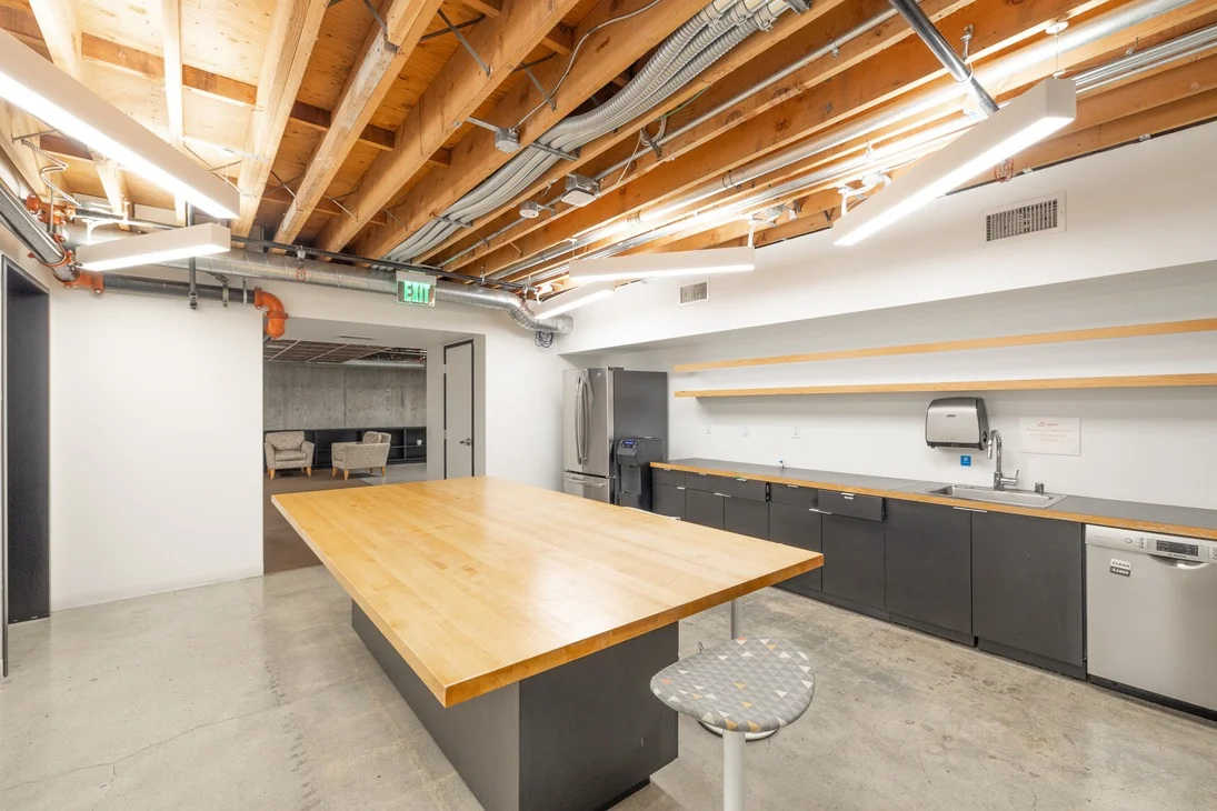 567 University Ave — Lease in Palo Alto, CA, photo 5 of 6
