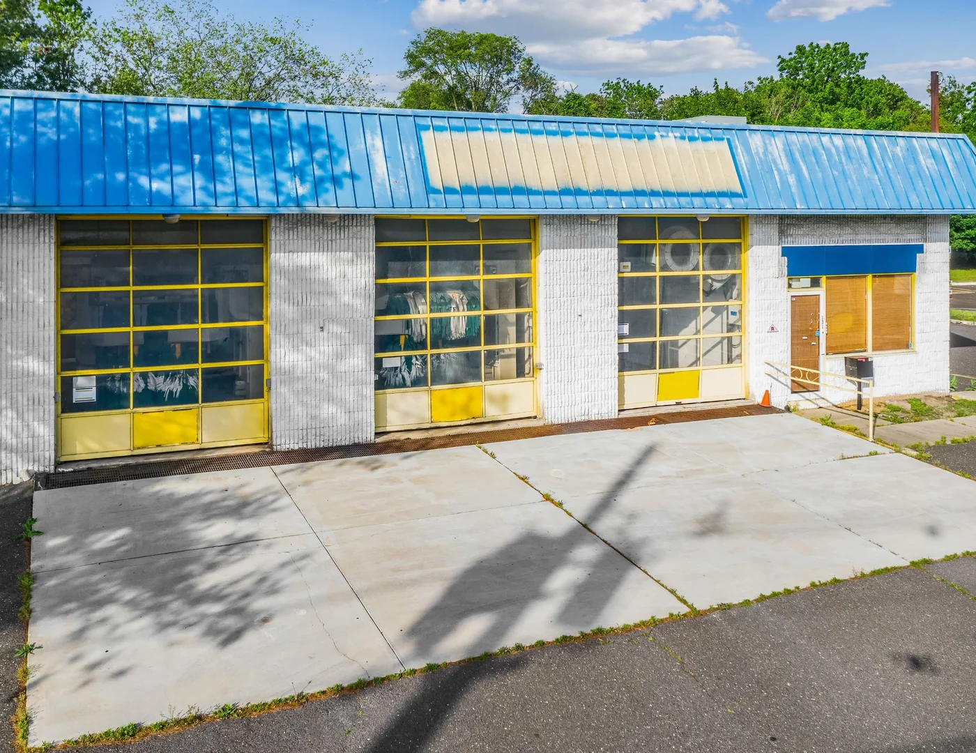 131 N White Horse Pike — Lease in Lawnside, NJ, photo 1 of 6