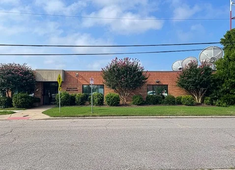 609 Woodis Ave — Sale in Norfolk, VA, photo 1 of 4