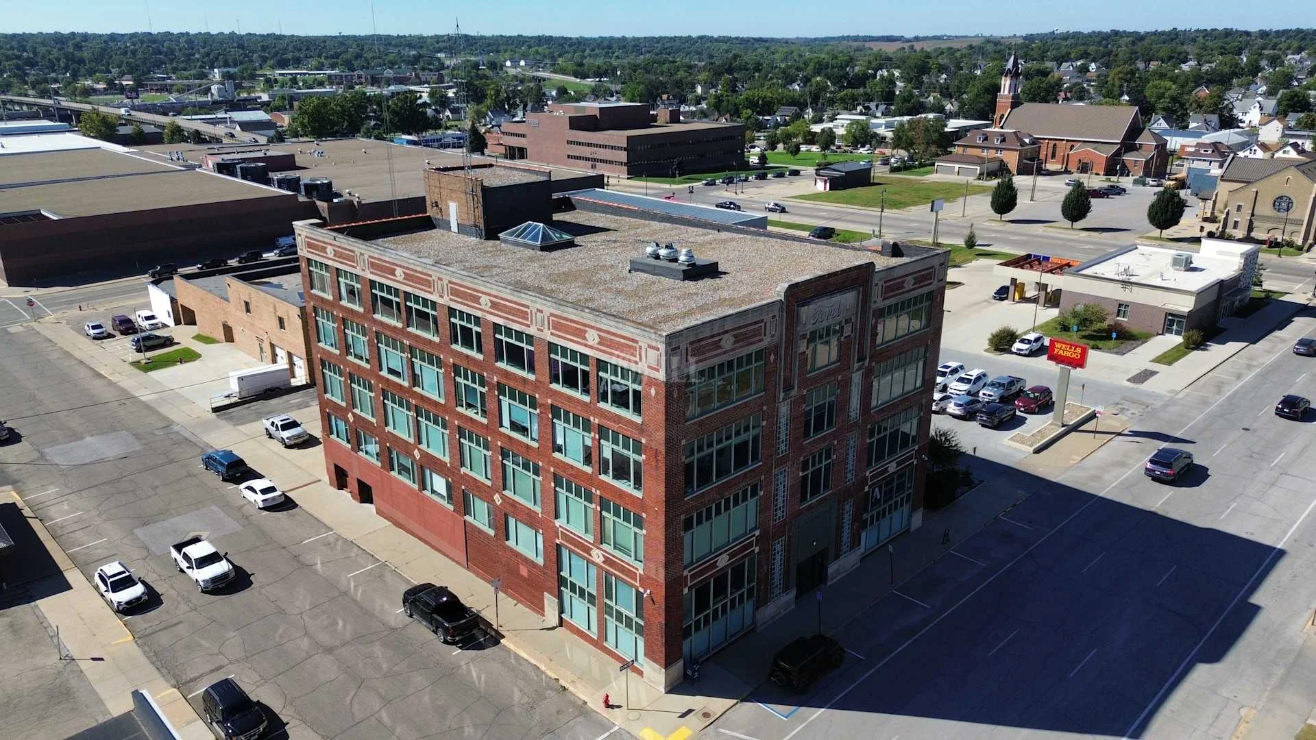 11 E Church St - photo 6 - Marshalltown, IA