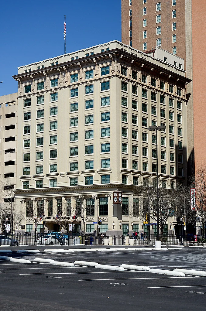 The Bob R. Simpson Building — Sale in Fort Worth, TX, photo 1 of 4