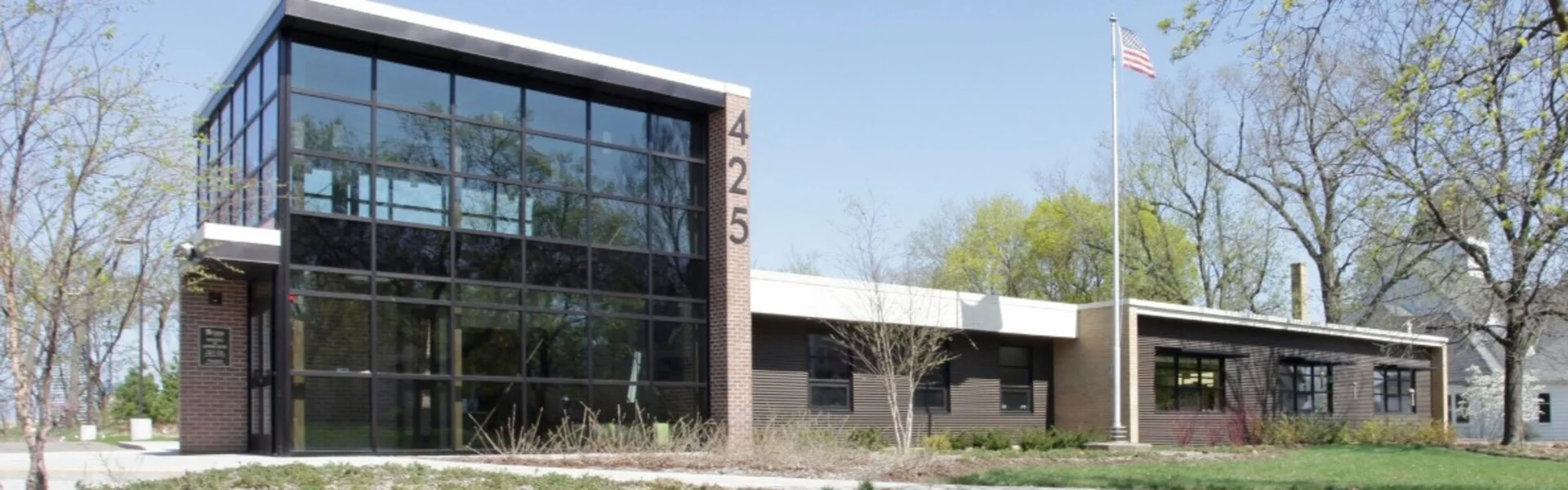 425 Pleasant St SW — Sale in Grand Rapids, MI, photo 4 of 4