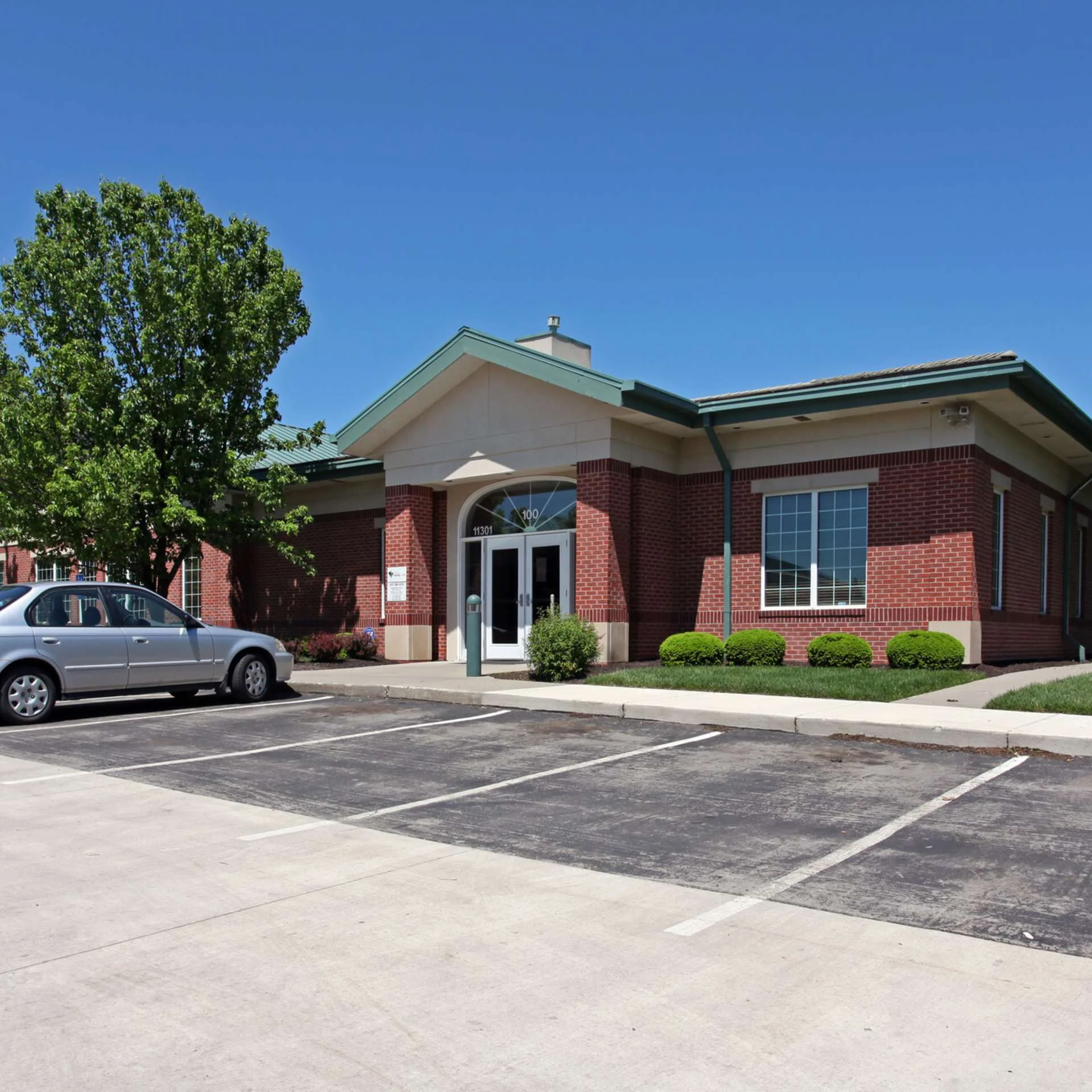 John Hancock Bldg — Sale in Leawood, KS, photo 1 of 1
