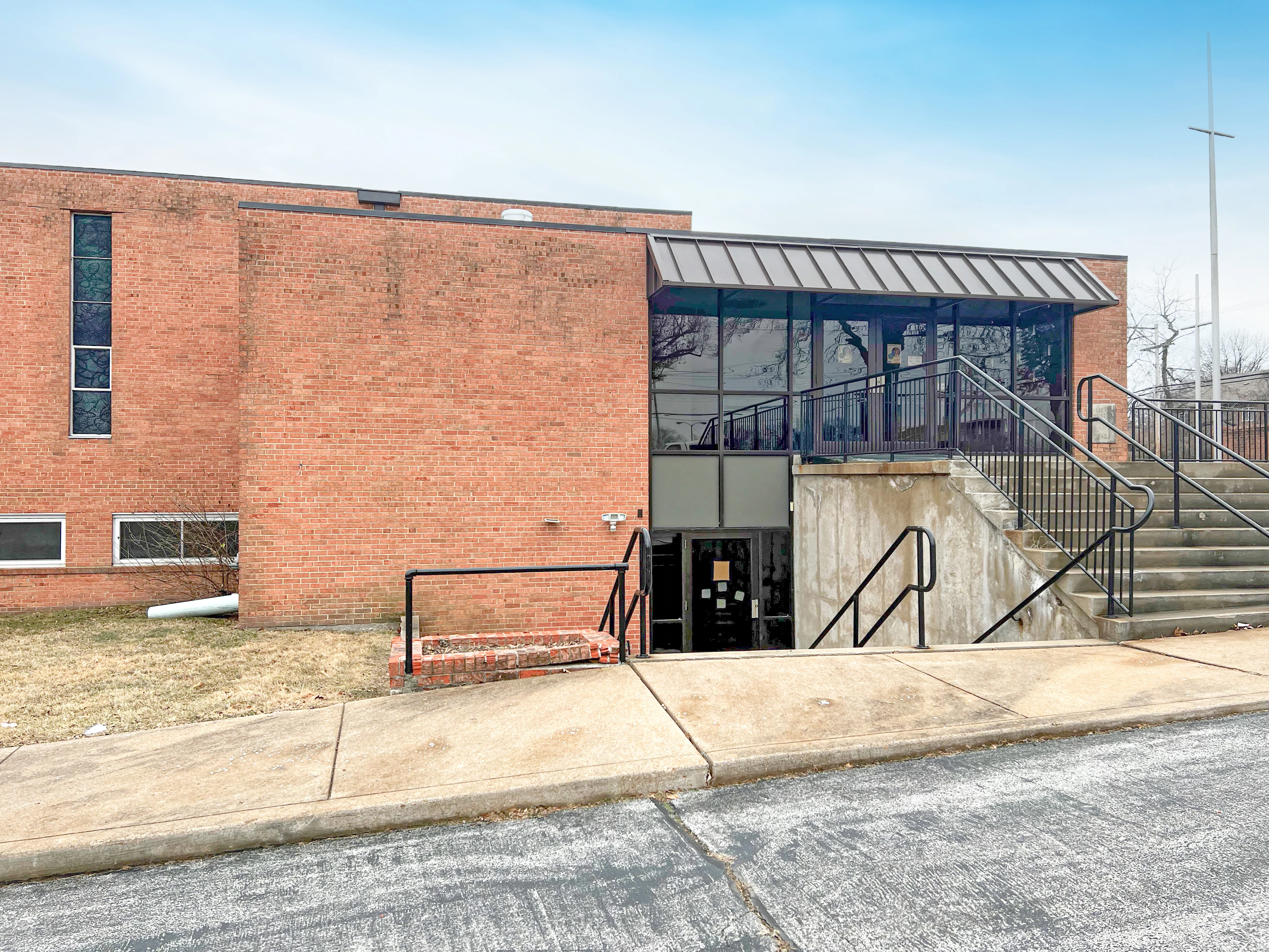 2200 Lackland Rd - photo 3 - Overland, MO