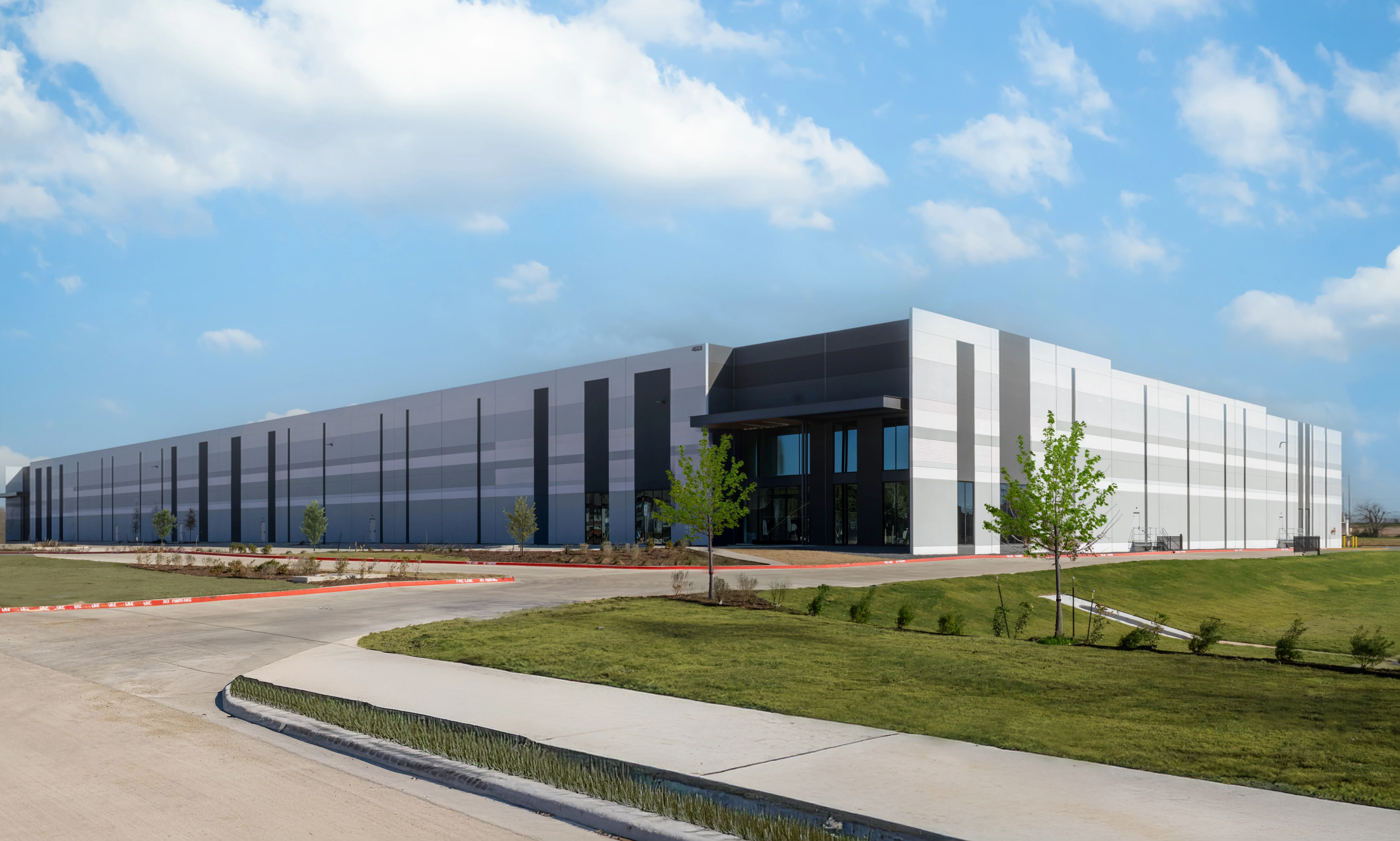 A20 Logistics Center — Sale in Arlington, TX, photo 1 of 1