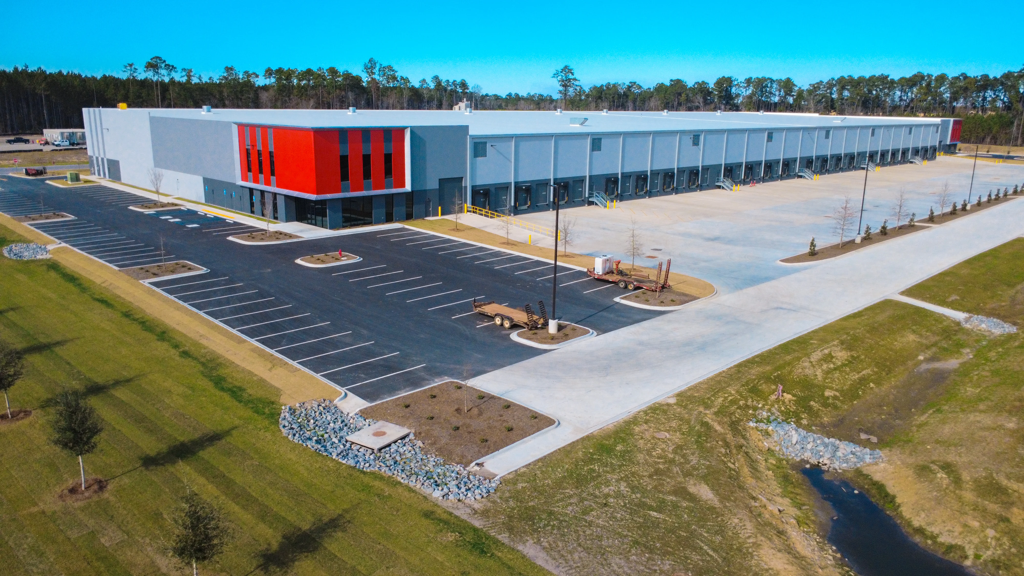 The Cubes at West Port — Lease in Ellabell, GA, photo 2 of 2