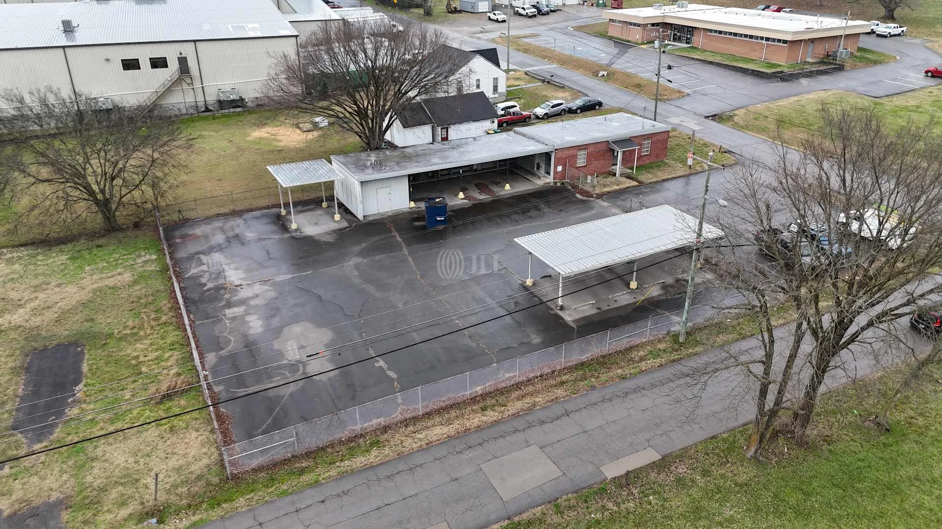405 E Church St — Sale in Lewisburg, TN, photo 5 of 8