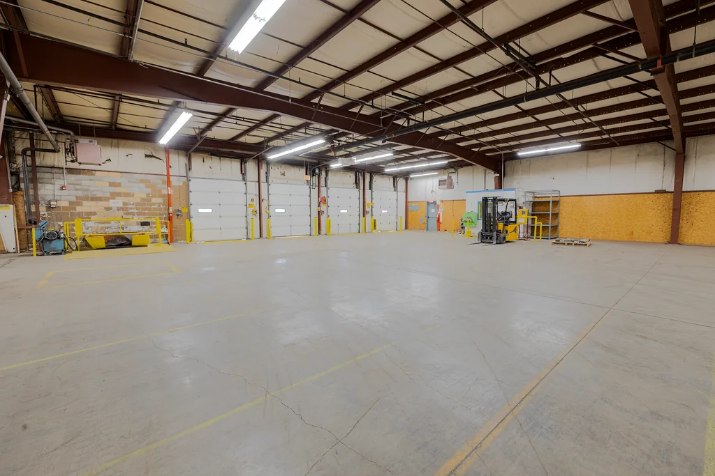 1855 Harrington Memorial Rd - photo 4 - Mansfield, OH