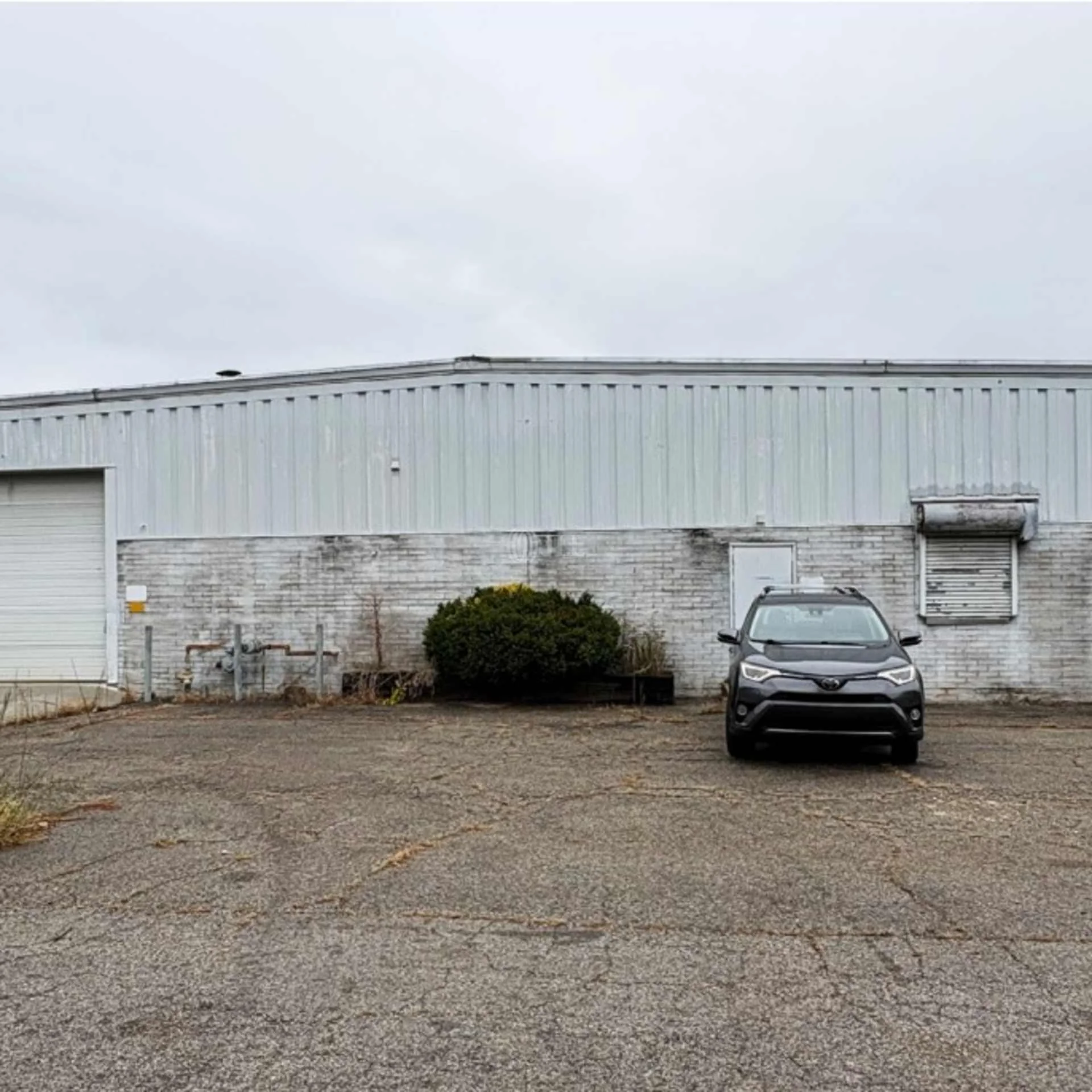 1750 E 37th St — Sale in Indianapolis, IN, photo 3 of 7