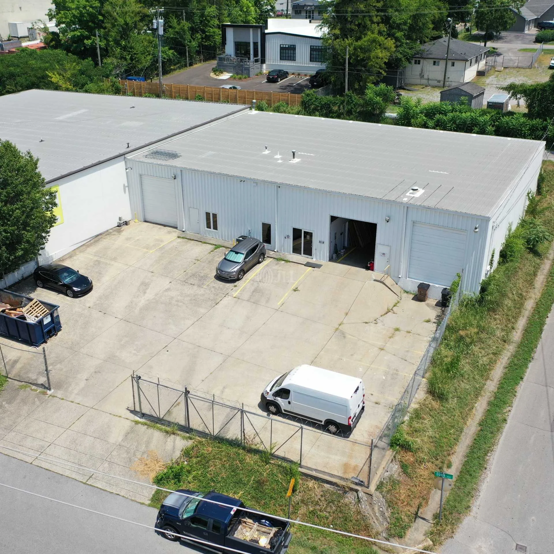2219 Dunn Ave — Sale in Nashville, TN, photo 3 of 4