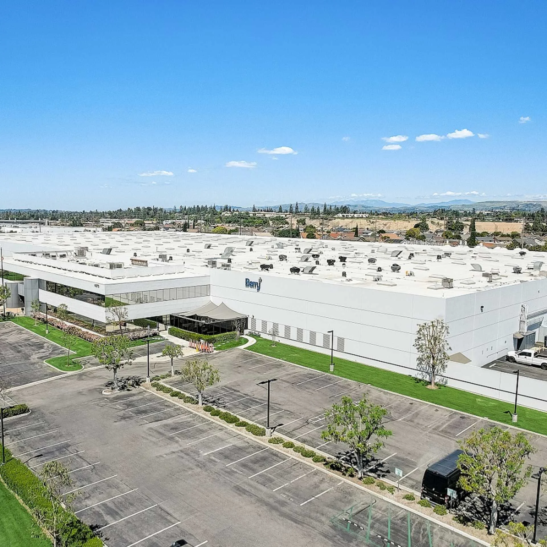 4875 E Hunter Ave - photo 1 - Anaheim, CA