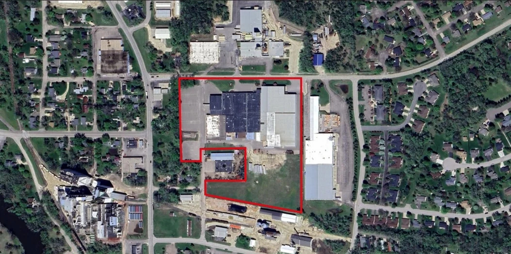 324 Washington St W — Lease in Cannon Falls, MN, photo 1 of 4