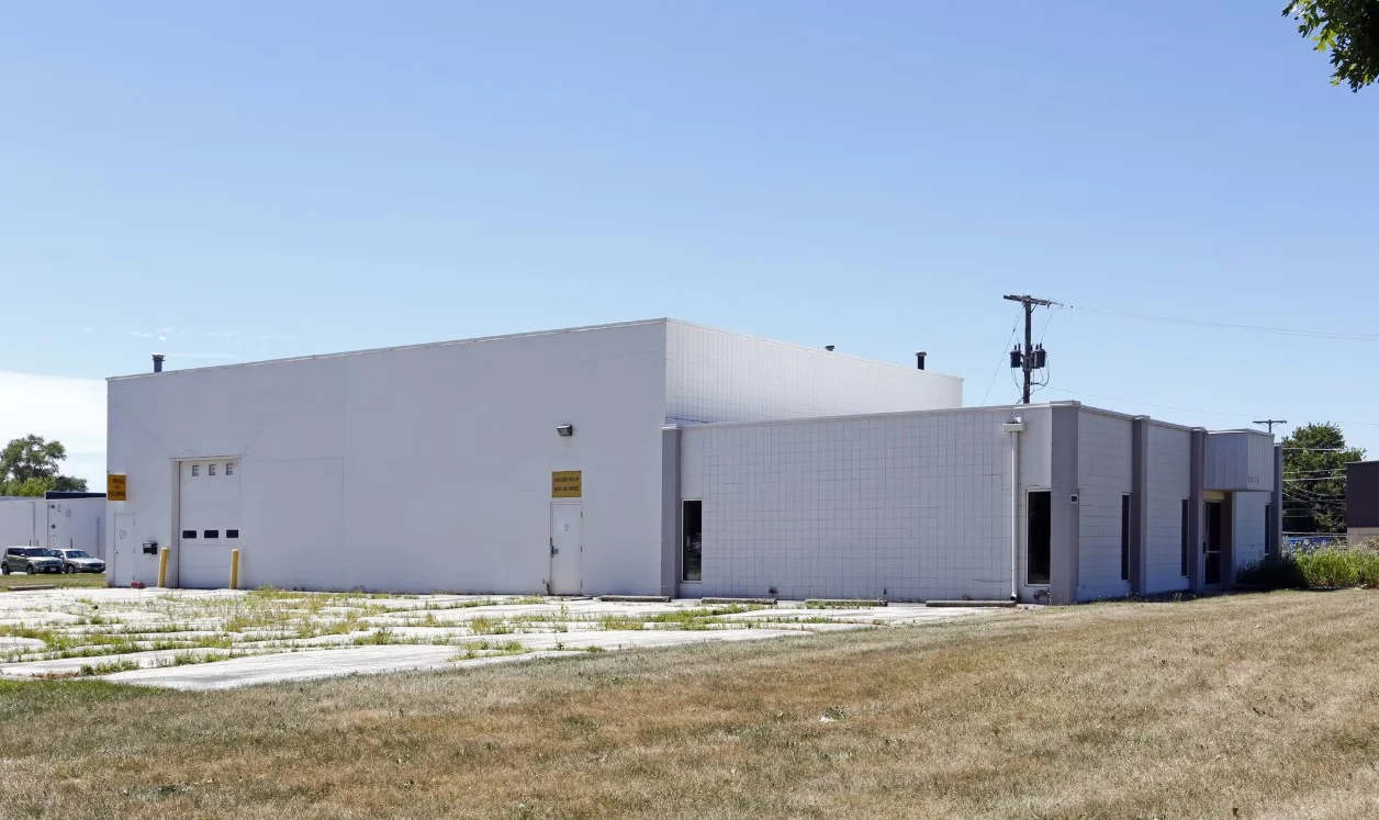 6979 Wales Rd - industrial in Northwood, OH