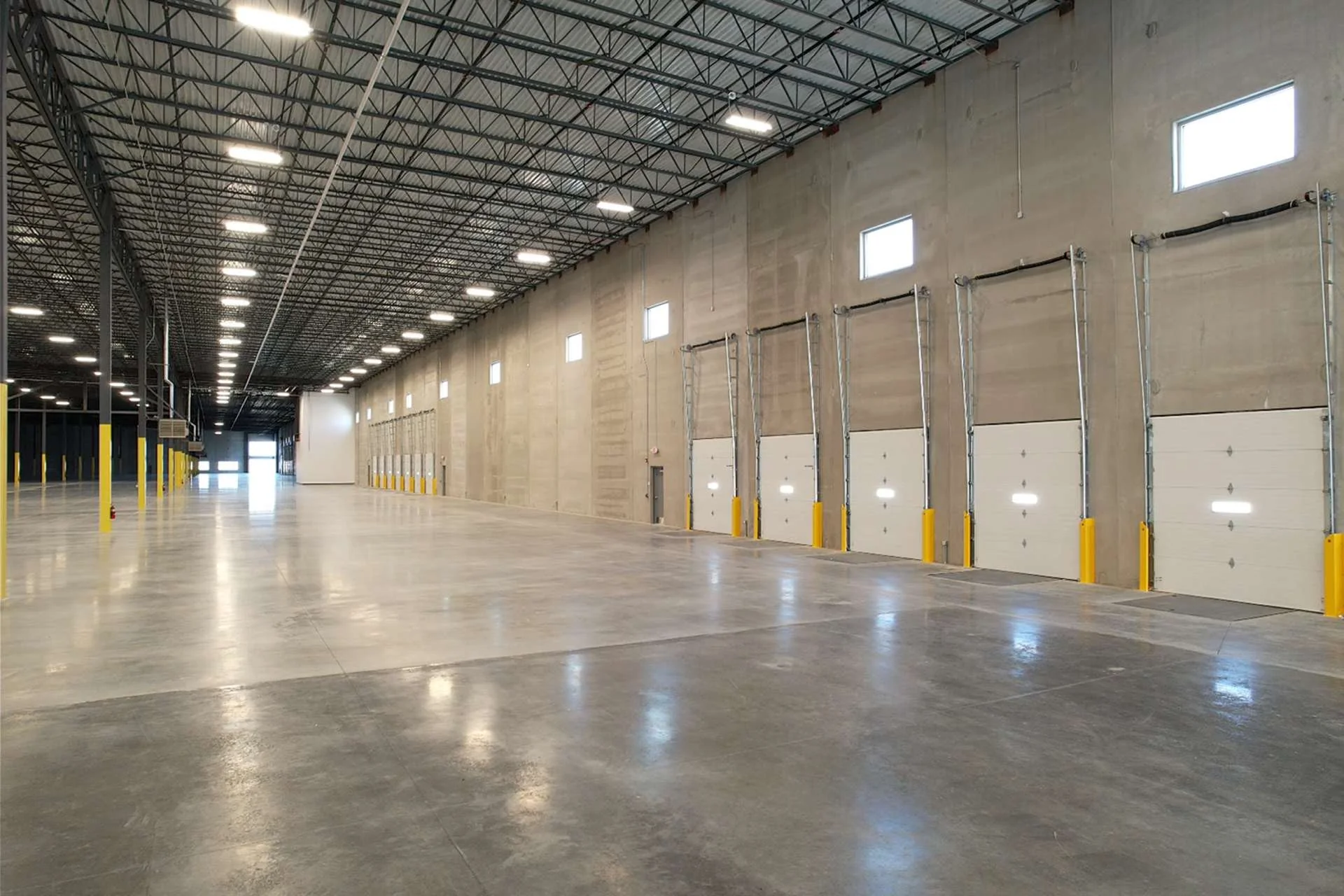 Altus Commerce Center Building B — Sale in Altoona, IA, photo 3 of 4