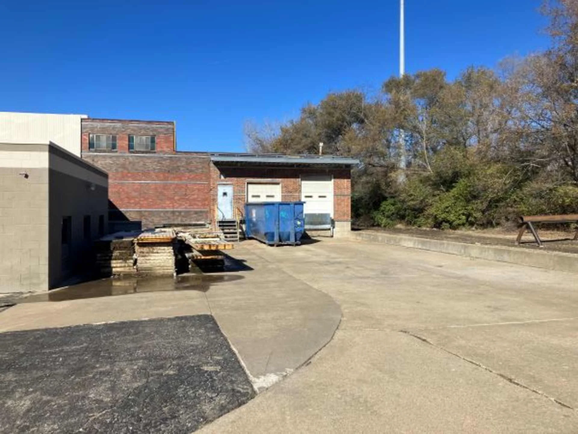Bradco Supply — Sale in Kansas City, MO, photo 4 of 4