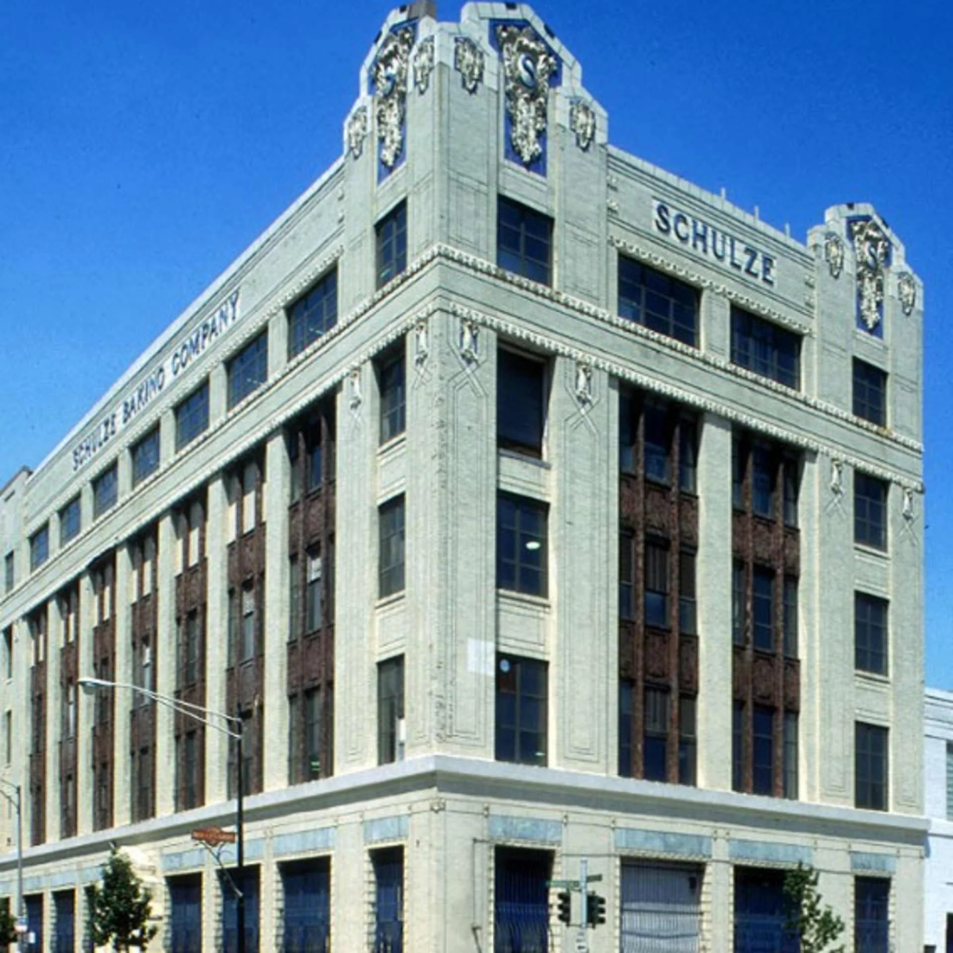 40 E Garfield Blvd — Sale in Chicago, IL, photo 1 of 1