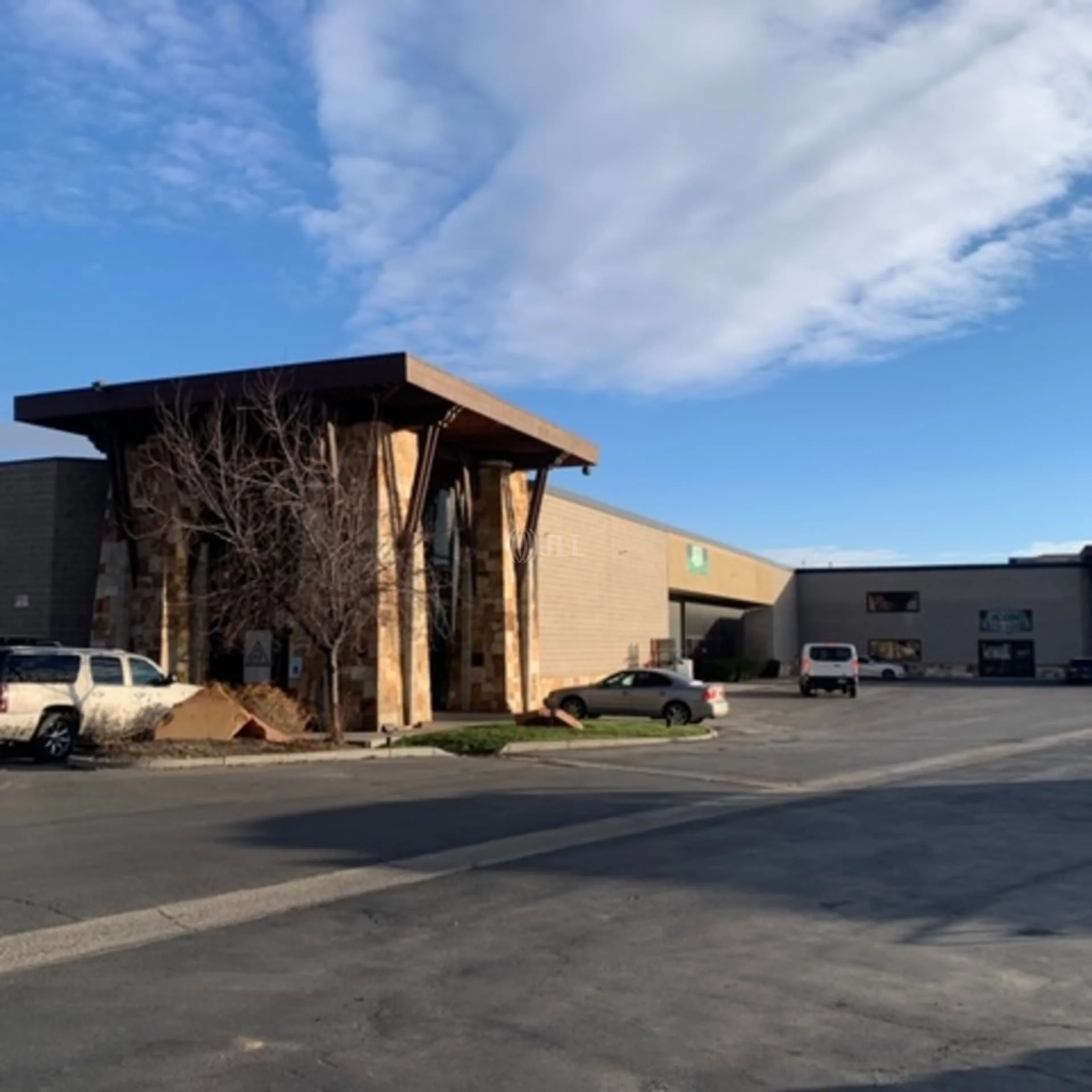 847 North Pointe Cir — Lease in North Salt Lake, UT, photo 2 of 4