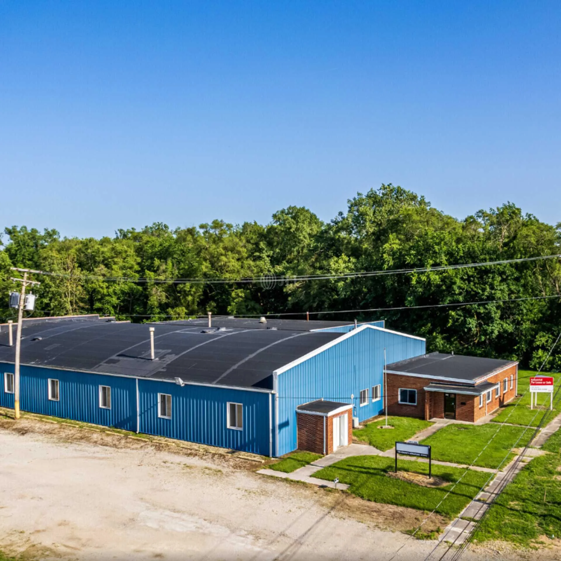 1100 N Main St - photo 2 - Fostoria, OH